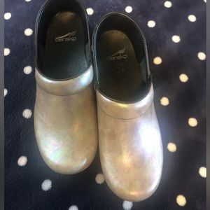 Dansko clogs size 39